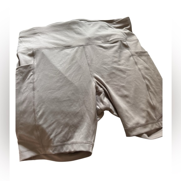 Velocity Tan Bike Shorts Relaxed Fit - Picture 1 of 3